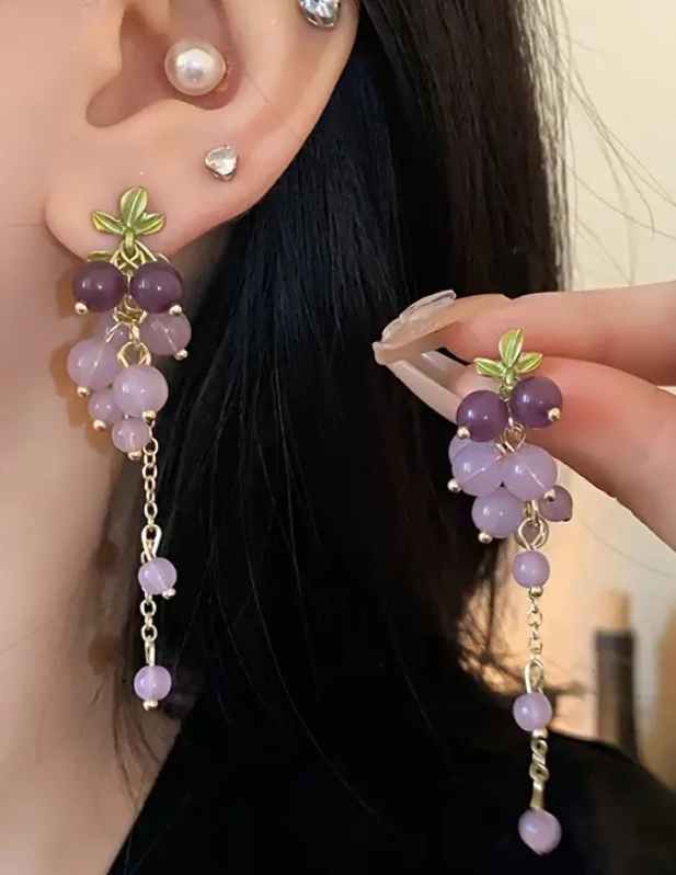 Grapes Earrings Golden