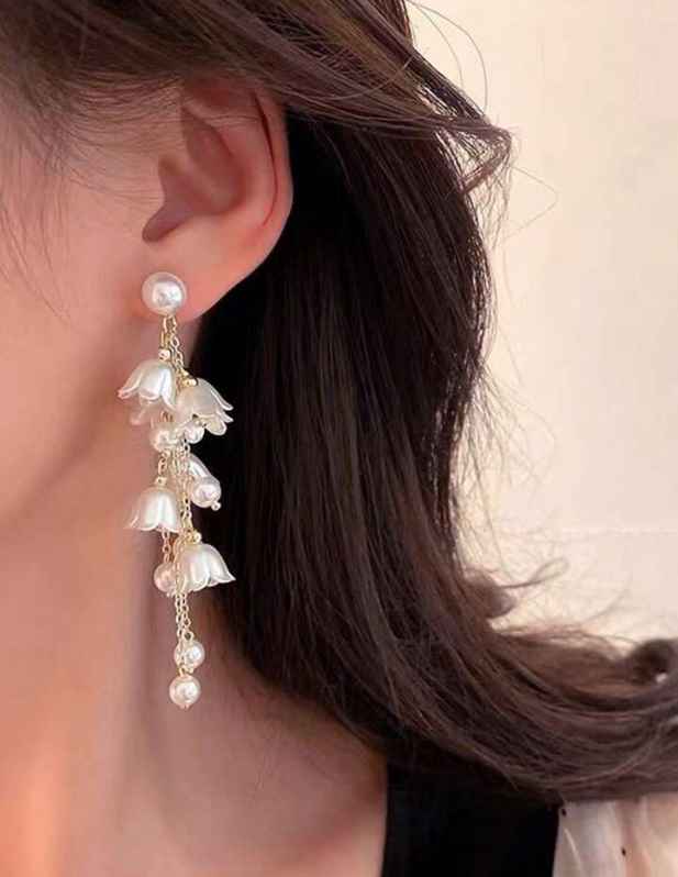 Long Lily Flower Earrings Buy now