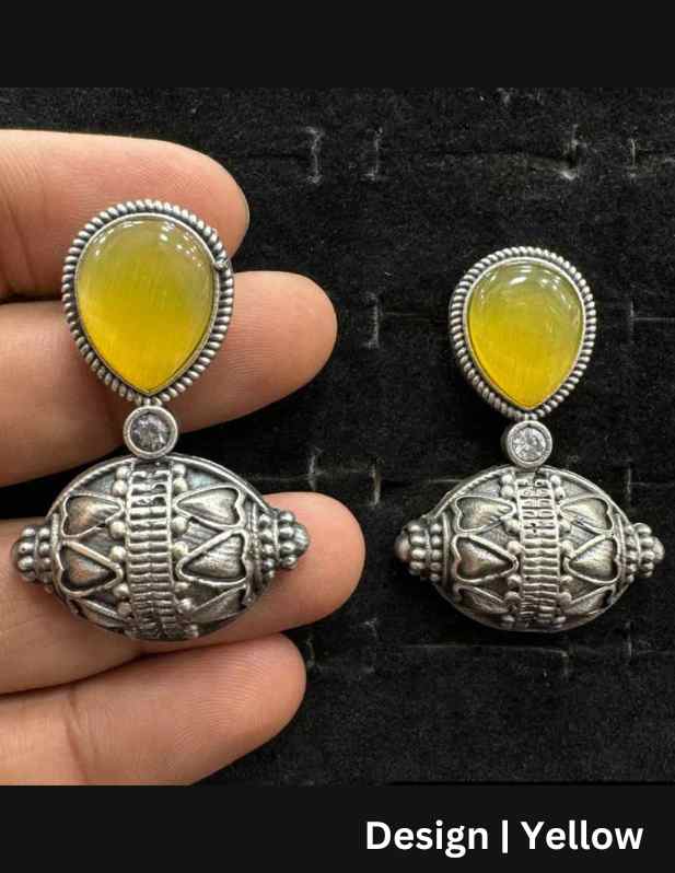 Cylinder Shaped Earrings yellow