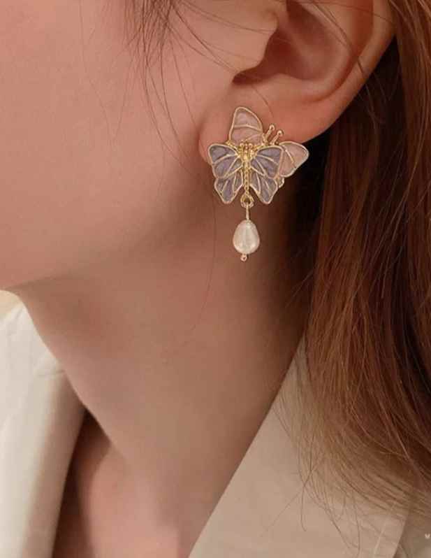 Gradient Butterfly Pearl Earrings buy at wooshanta