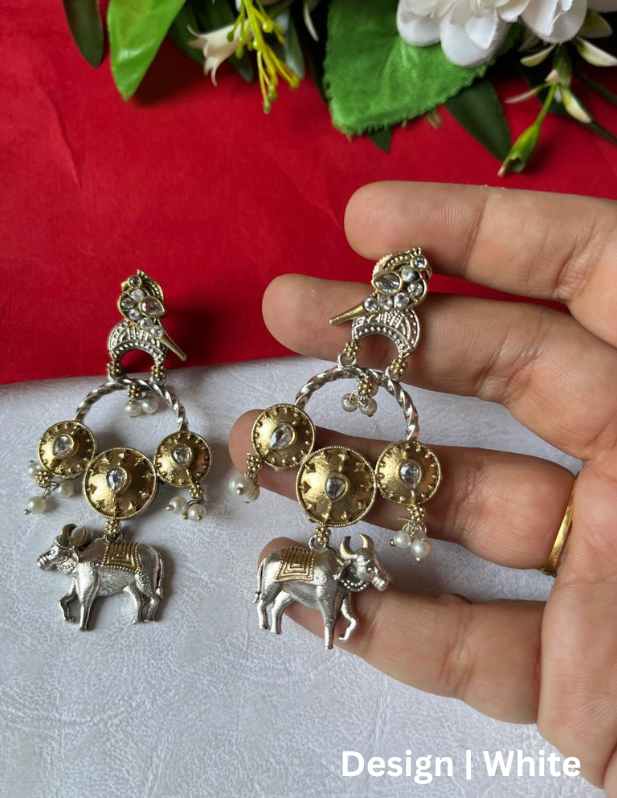 `Long Nandi Earrings white