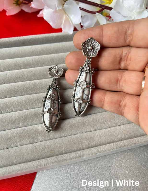 Small Fish Earrings white